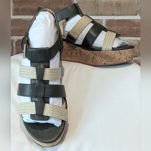 Violet & Red Capree Woven Braid Wedge Platform Sandals in Olive Size 7 NEW!!